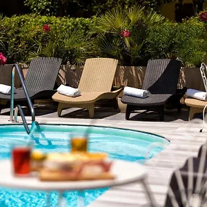 Condor-new 2022-con Piscina Hotel Riccione