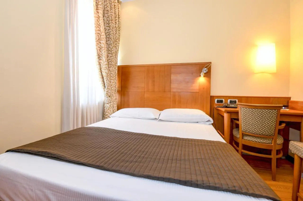 Hotel Master Brescia 4*,  Włochy