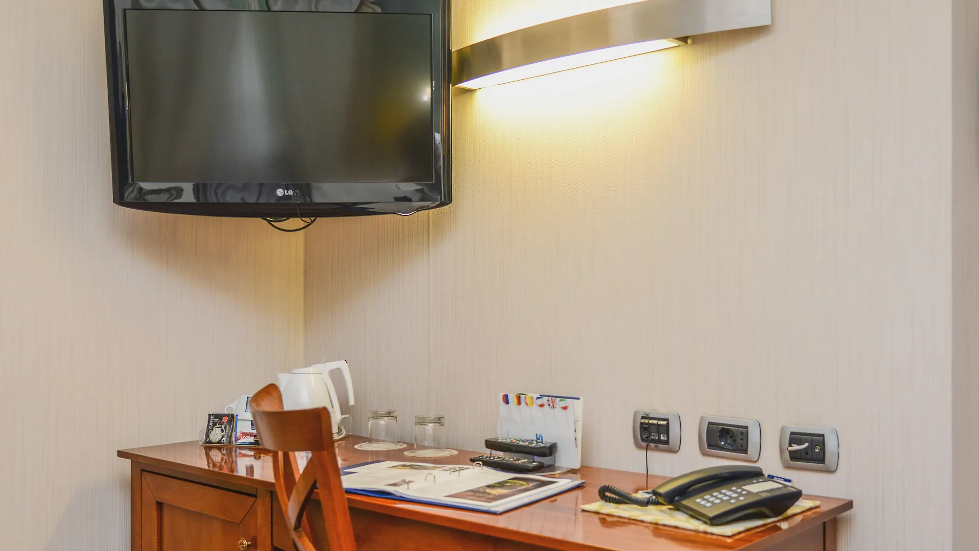 Hotel Master Brescia 4*,  Włochy