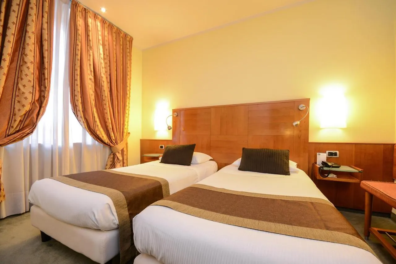 Hotel Master Brescia 4*,